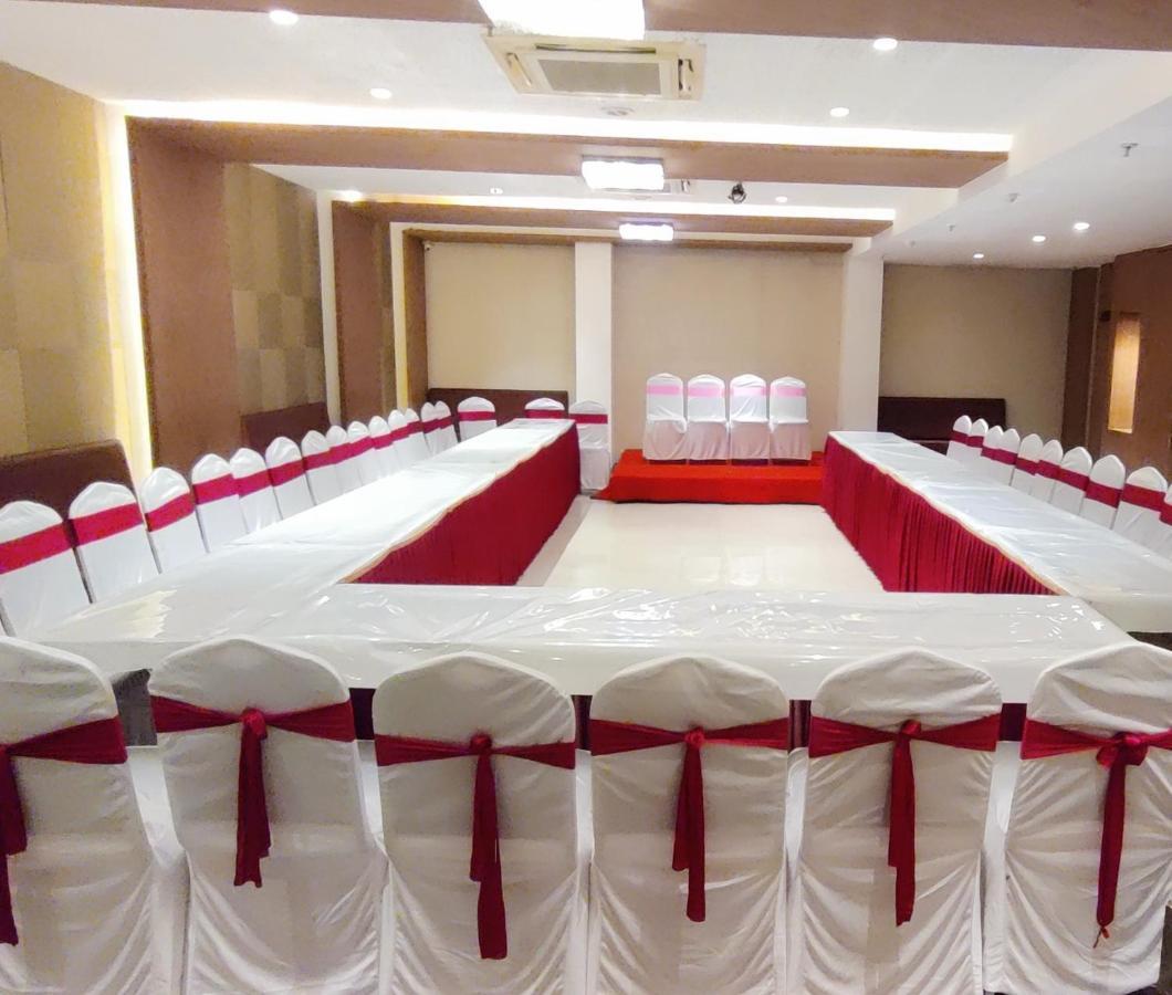 Grand Mookambika Hotel Navi Mumbai Luaran gambar