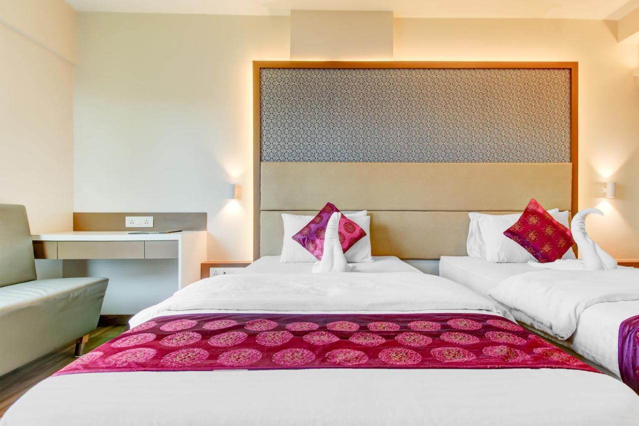 Grand Mookambika Hotel Navi Mumbai Luaran gambar