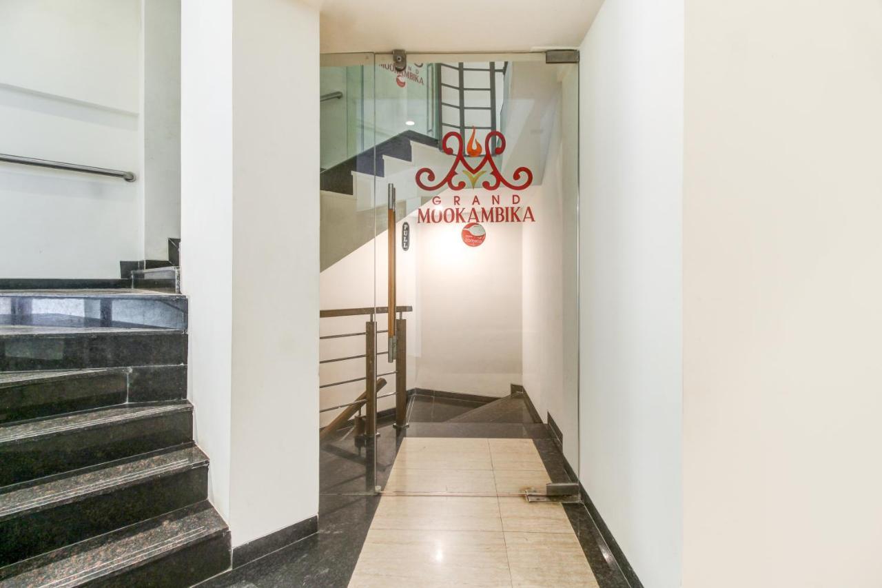 Grand Mookambika Hotel Navi Mumbai Luaran gambar