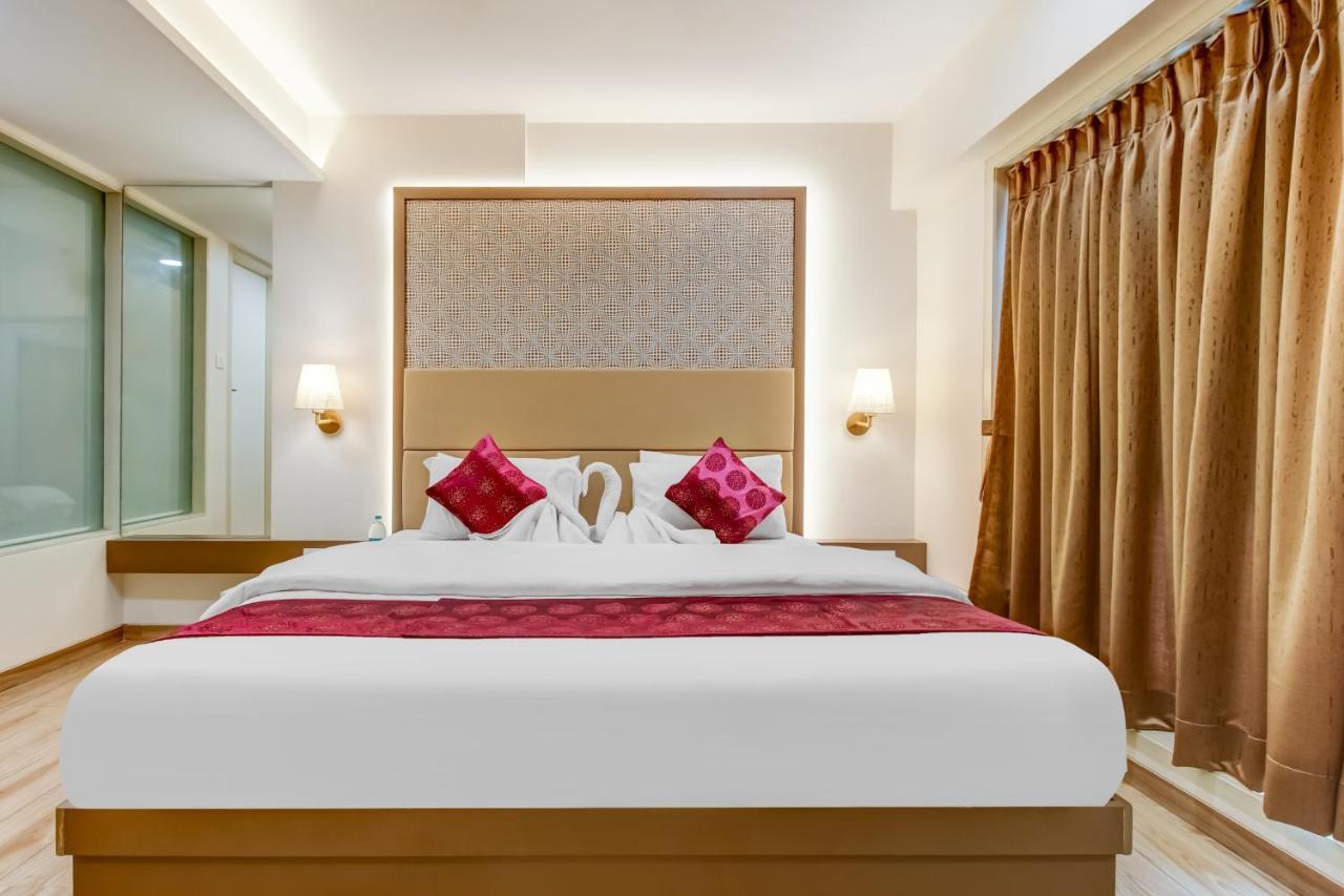 Grand Mookambika Hotel Navi Mumbai Luaran gambar