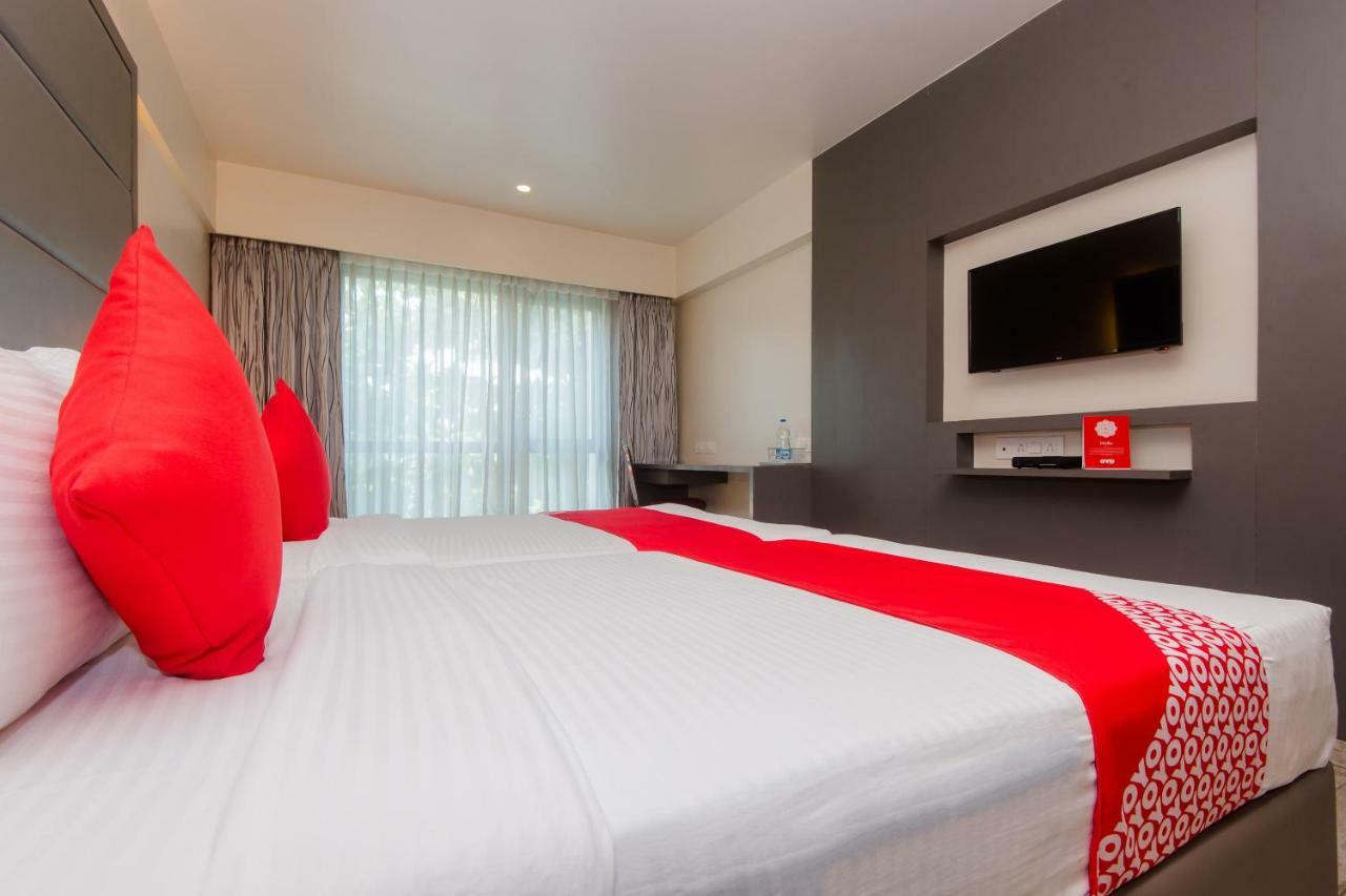Grand Mookambika Hotel Navi Mumbai Luaran gambar